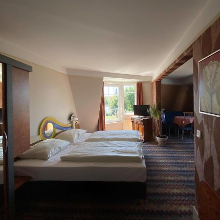 Zum Gruenen Turm Hotel Hohen Neuendorf Buitenkant foto